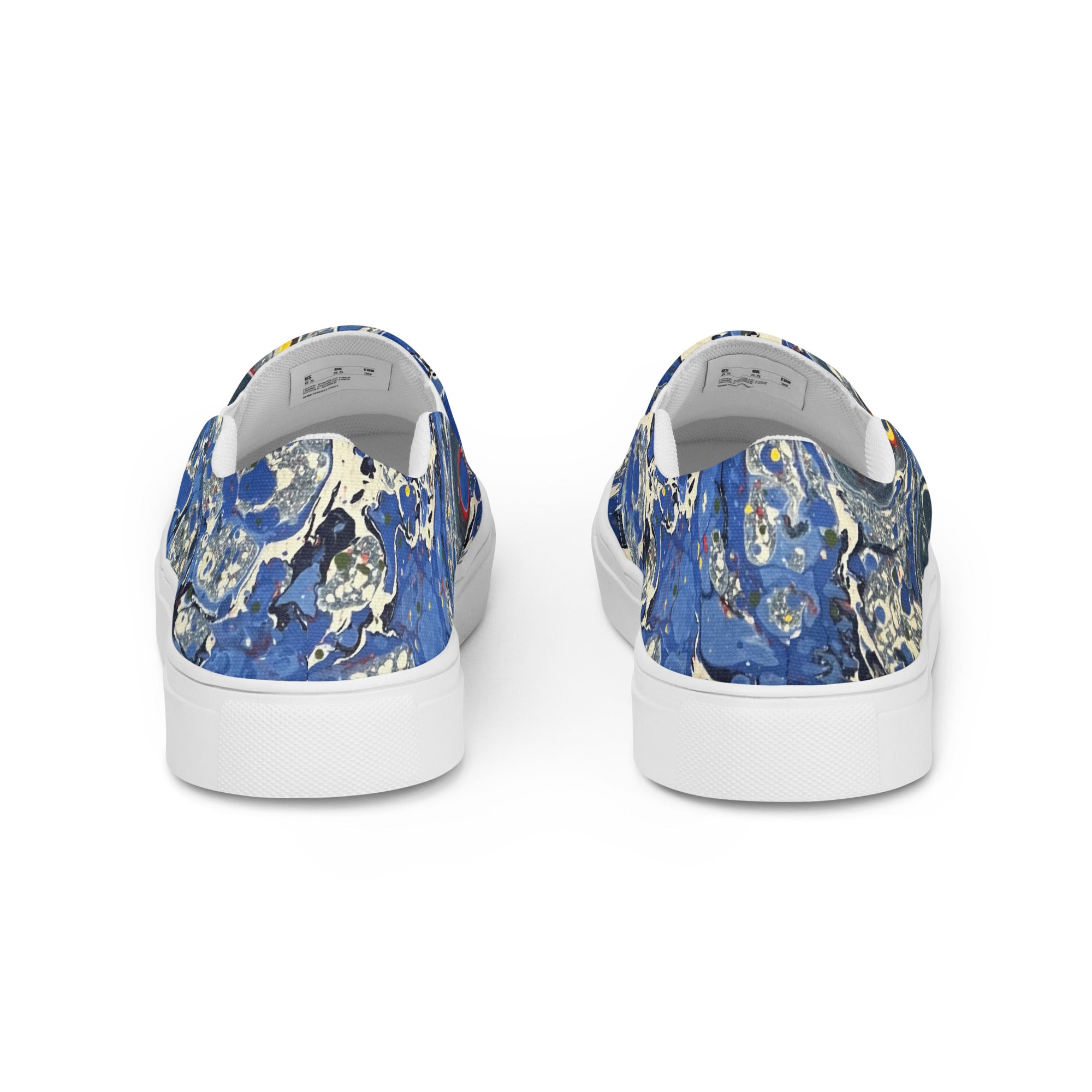 Women’s slip-on canvas shoes in retailer Galaxy